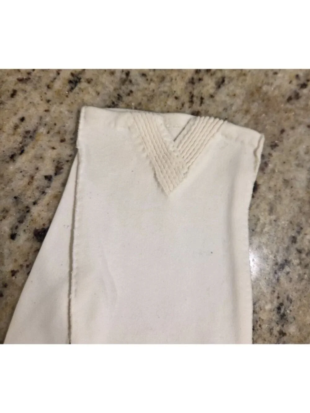 Vintage Womens Size M/L 7 Off-White Cotton Formal Gloves Chevron Notch Wrist